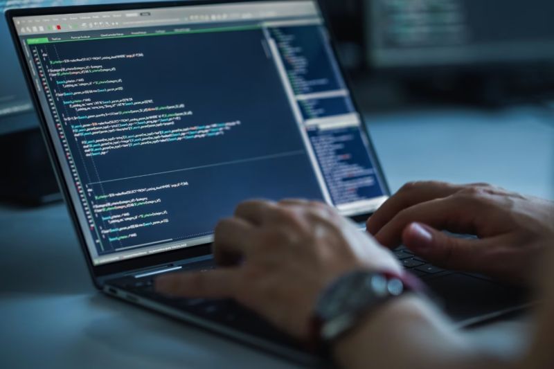 友谊县软件定制开发:PHP与Node.js,后端解决方案的优势博弈